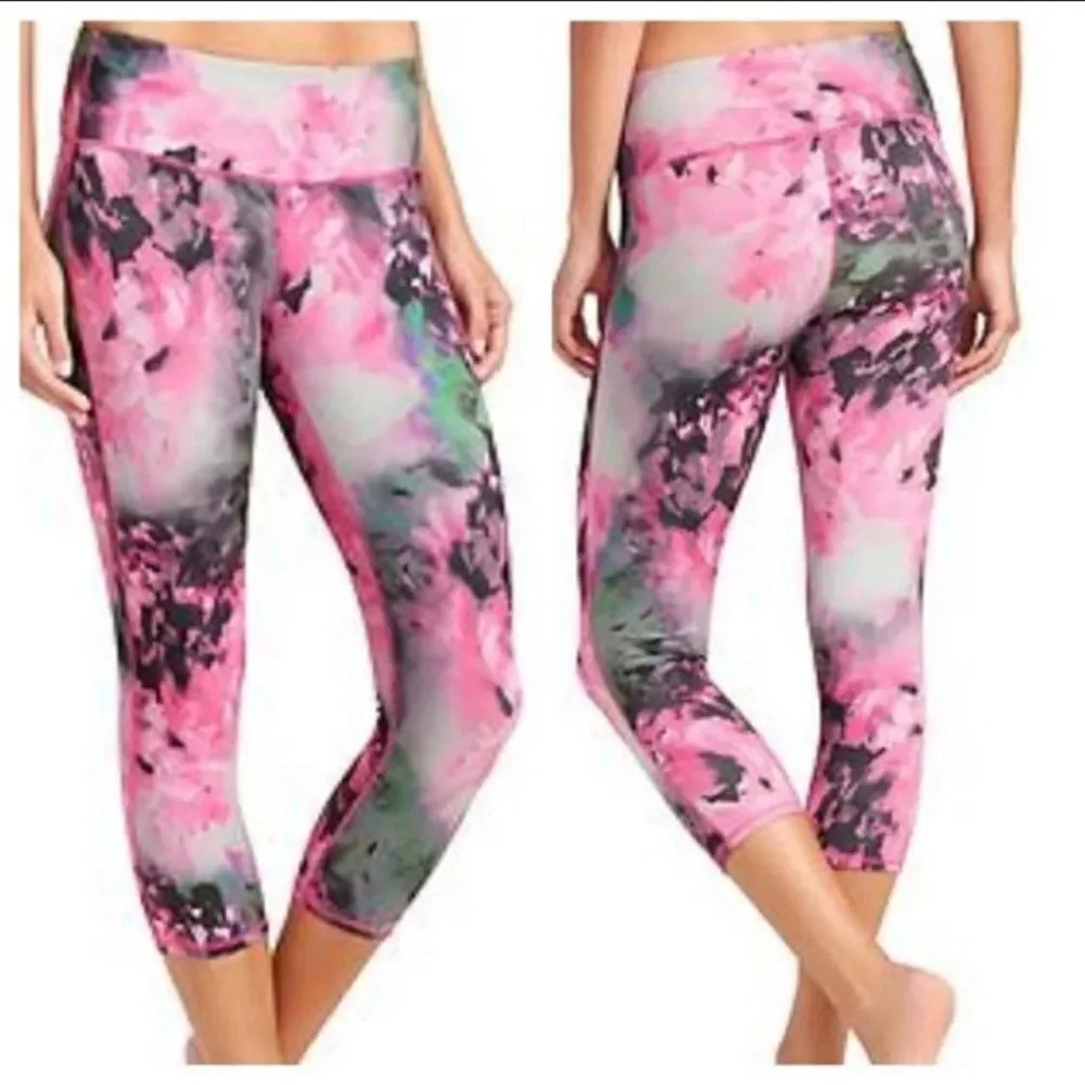 ATHLETA Chaturanga Crop Capri Floral Bloom Pink Black Womens SZ M